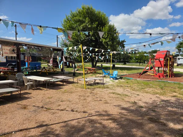 Delicious food, fun outdoor dining